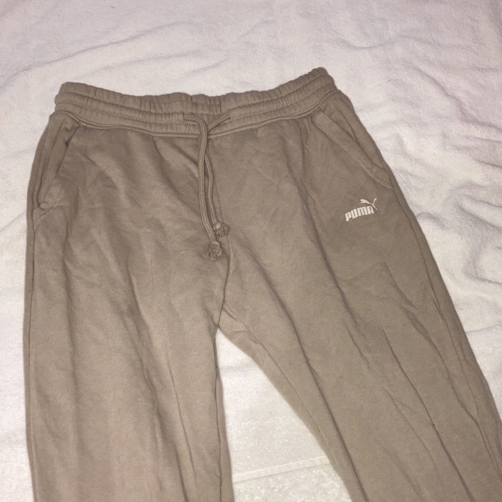 Puma beige sweats